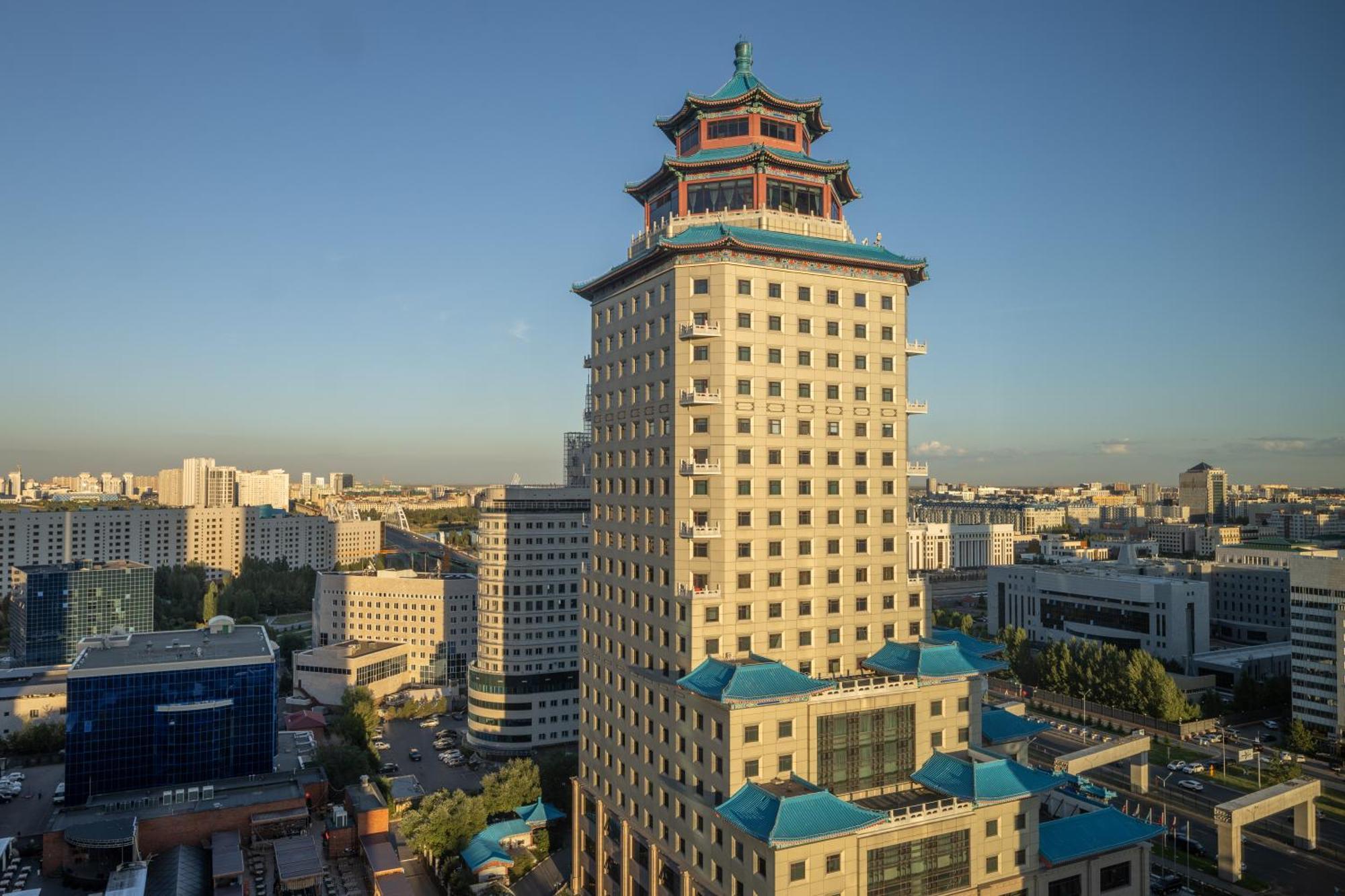 Hotel The Ritz-Carlton, Astana Exterior foto